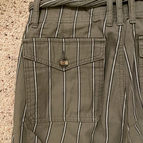 American Eagle Pants - Picture 6 of 6